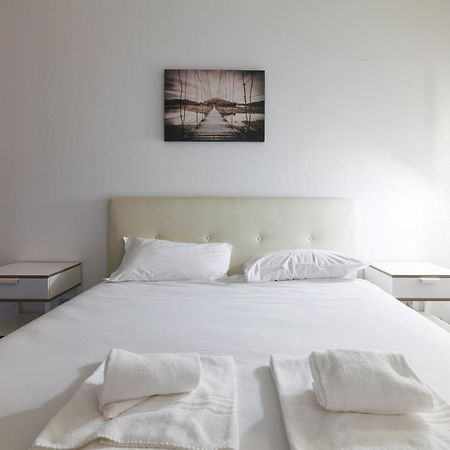 Cadorna Apartments Milan Bagian luar foto