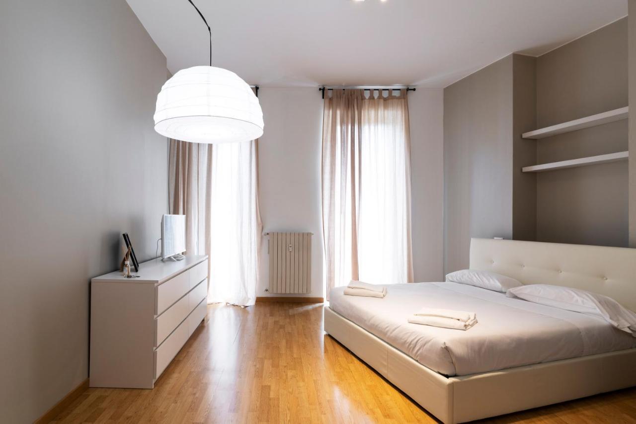 Cadorna Apartments Milan Bagian luar foto
