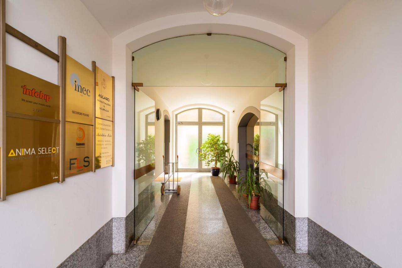 Cadorna Apartments Milan Bagian luar foto